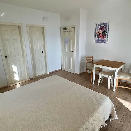 Via - 250 M From Sea Apartamento