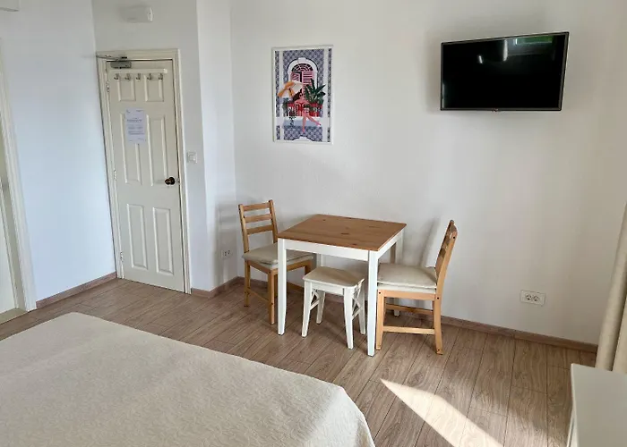 Apartment Via *